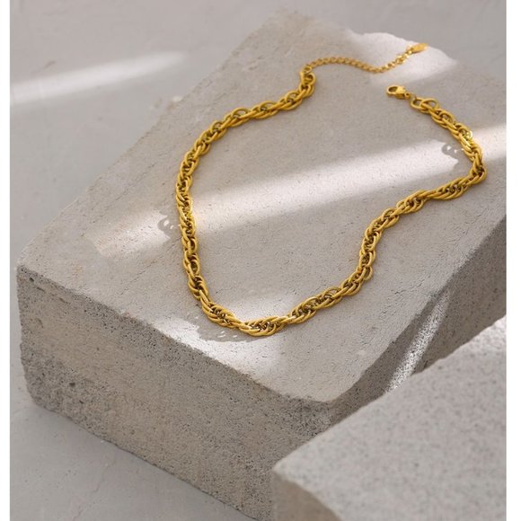 New 18K Gold Plated Chunky Link Chain Necklace 9a - Picture 6 of 9